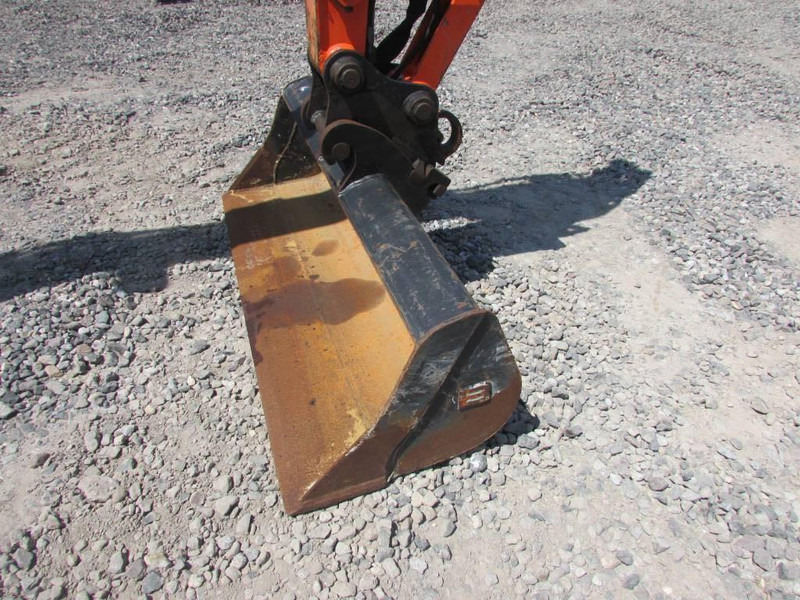 Kubota U 35-3 alpha 3 Minibagger 21.000 EUR - Minikotró: 2 kép. Kubota U 35-3 alpha 3 Minibagger 21.000 EUR - Minikotró: 2 kép.