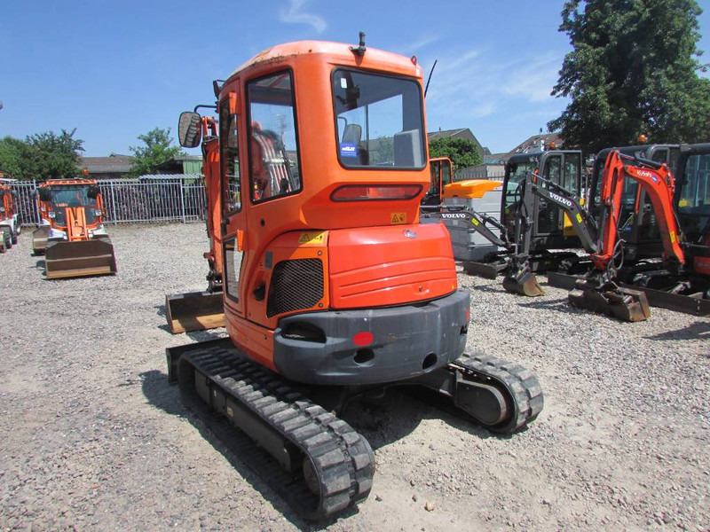 Kubota U 35-3 alpha 3 Minibagger 21.000 EUR - Minikotró: 5 kép. Kubota U 35-3 alpha 3 Minibagger 21.000 EUR - Minikotró: 5 kép.