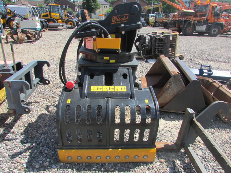 MB CRUSHER G 1000 S4 Sortiergreifer 14.000 EUR - Polip kanál - Építőipari gépek: 5 kép. MB CRUSHER G 1000 S4 Sortiergreifer 14.000 EUR - Polip kanál - Építőipari gépek: 5 kép.