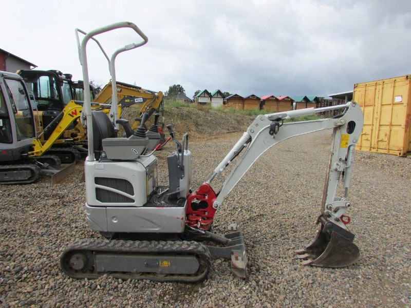 Takeuchi TB 210 R Minibagger 14.500 EUR - Minikotró: 4 kép. Takeuchi TB 210 R Minibagger 14.500 EUR - Minikotró: 4 kép.