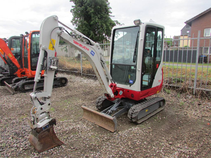 Takeuchi TB 216 V4 Minibagger 24.500 EUR - Minikotró: 4 kép. Takeuchi TB 216 V4 Minibagger 24.500 EUR - Minikotró: 4 kép.