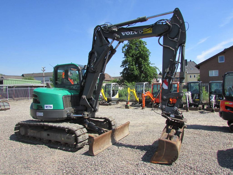 Volvo ECR 88 D Kettenbagger 35.000 EUR - Minikotró: 4 kép. Volvo ECR 88 D Kettenbagger 35.000 EUR - Minikotró: 4 kép.