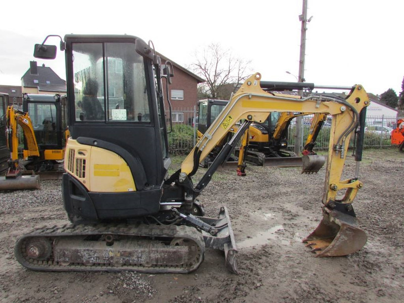 Yanmar Vio 25-4 Minibagger 19.500 EUR - Minikotró: 3 kép. Yanmar Vio 25-4 Minibagger 19.500 EUR - Minikotró: 3 kép.