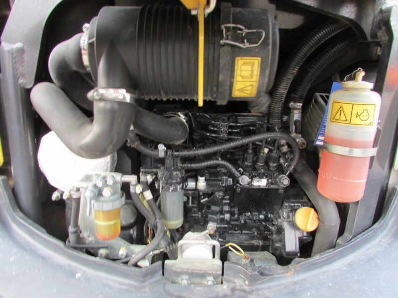 Yanmar Vio 25-4 Minibagger 19.500 EUR - Minikotró: 5 kép. Yanmar Vio 25-4 Minibagger 19.500 EUR - Minikotró: 5 kép.