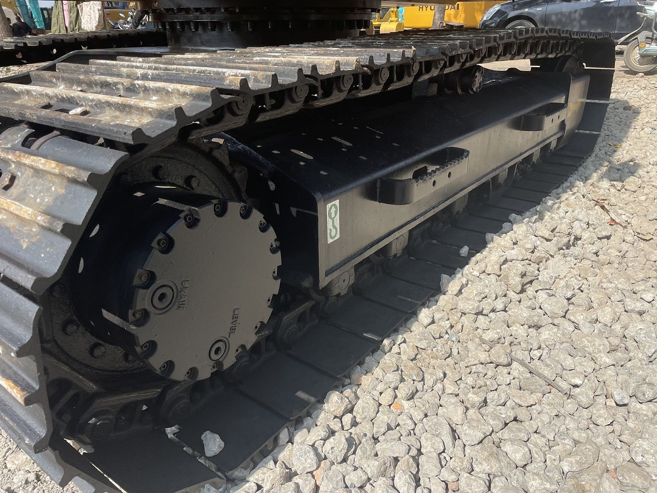 CAT 312D - Lánctalpas kotró: 4 kép. CAT 312D - Lánctalpas kotró: 4 kép.