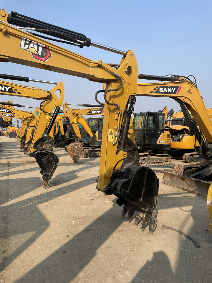 Minikotró CATERPILLAR 306E2: 6 kép.