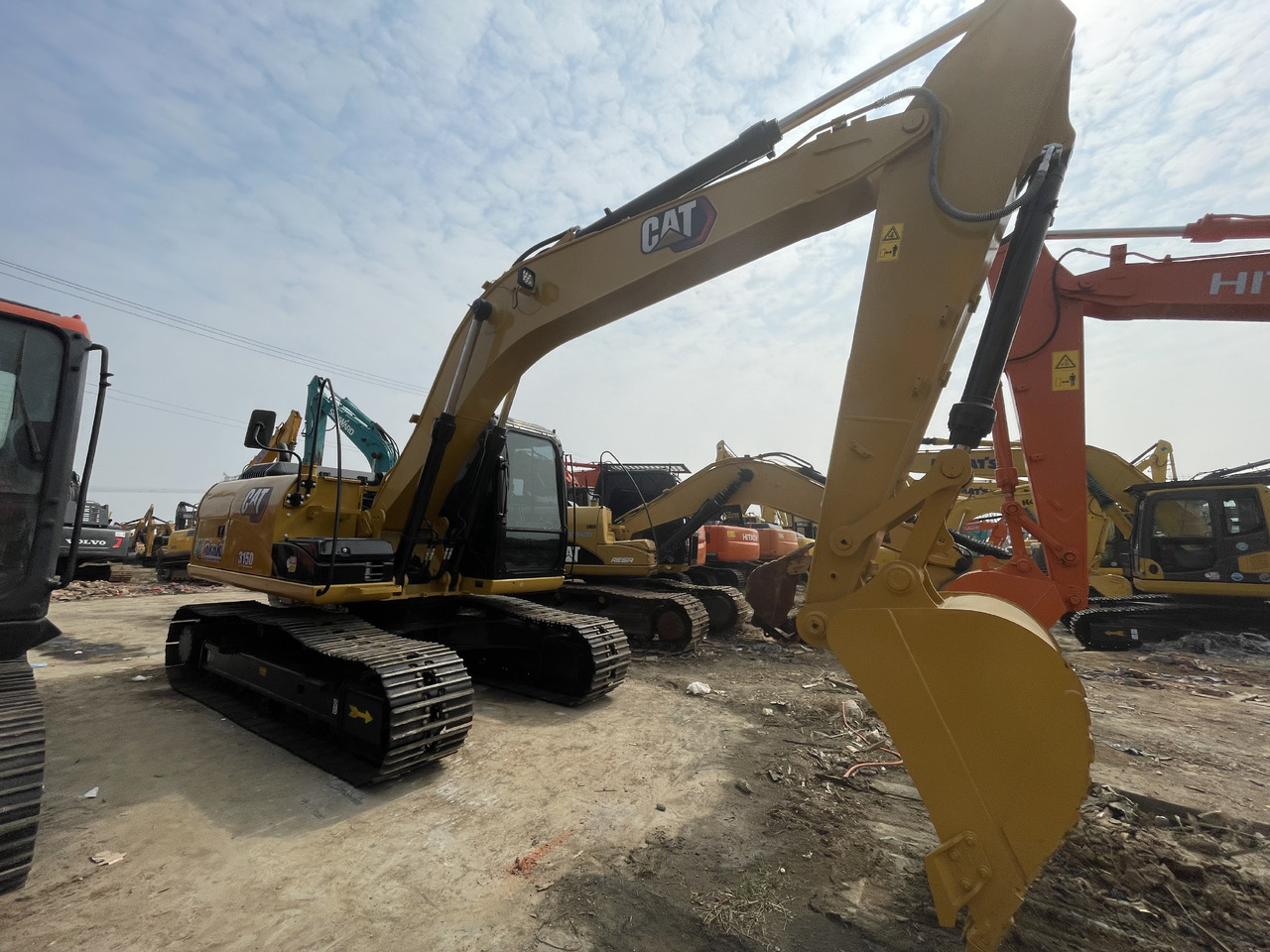 CATERPILLAR 315D - Lánctalpas kotró: 1 kép. CATERPILLAR 315D - Lánctalpas kotró: 1 kép.
