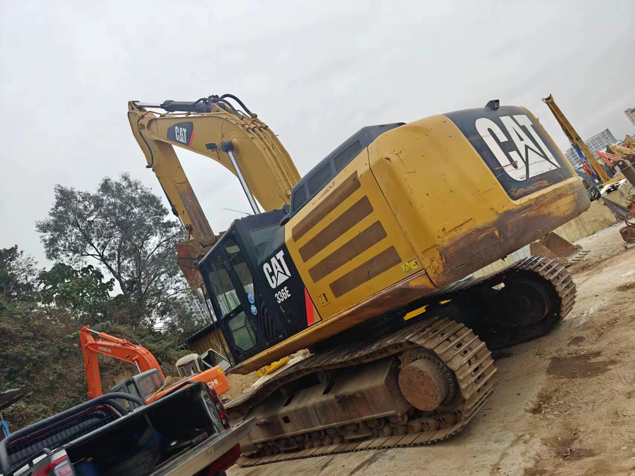 CATERPILLAR 336E - Lánctalpas kotró: 3 kép. CATERPILLAR 336E - Lánctalpas kotró: 3 kép.
