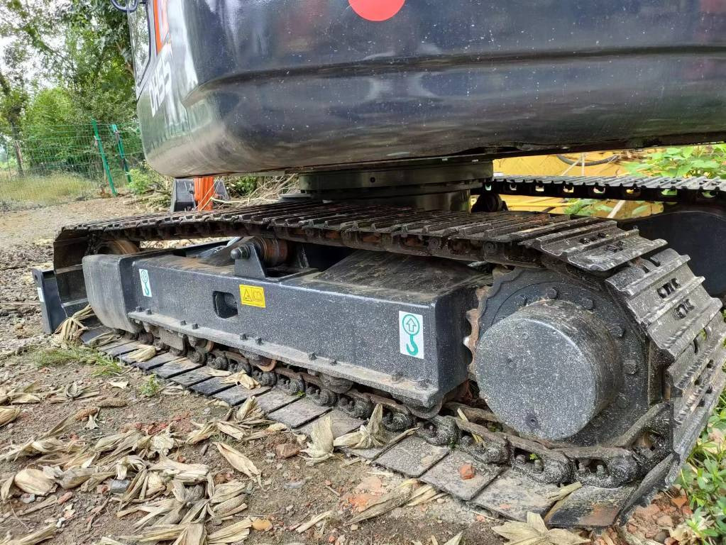 Doosan DH 55 - Minikotró: 5 kép. Doosan DH 55 - Minikotró: 5 kép.