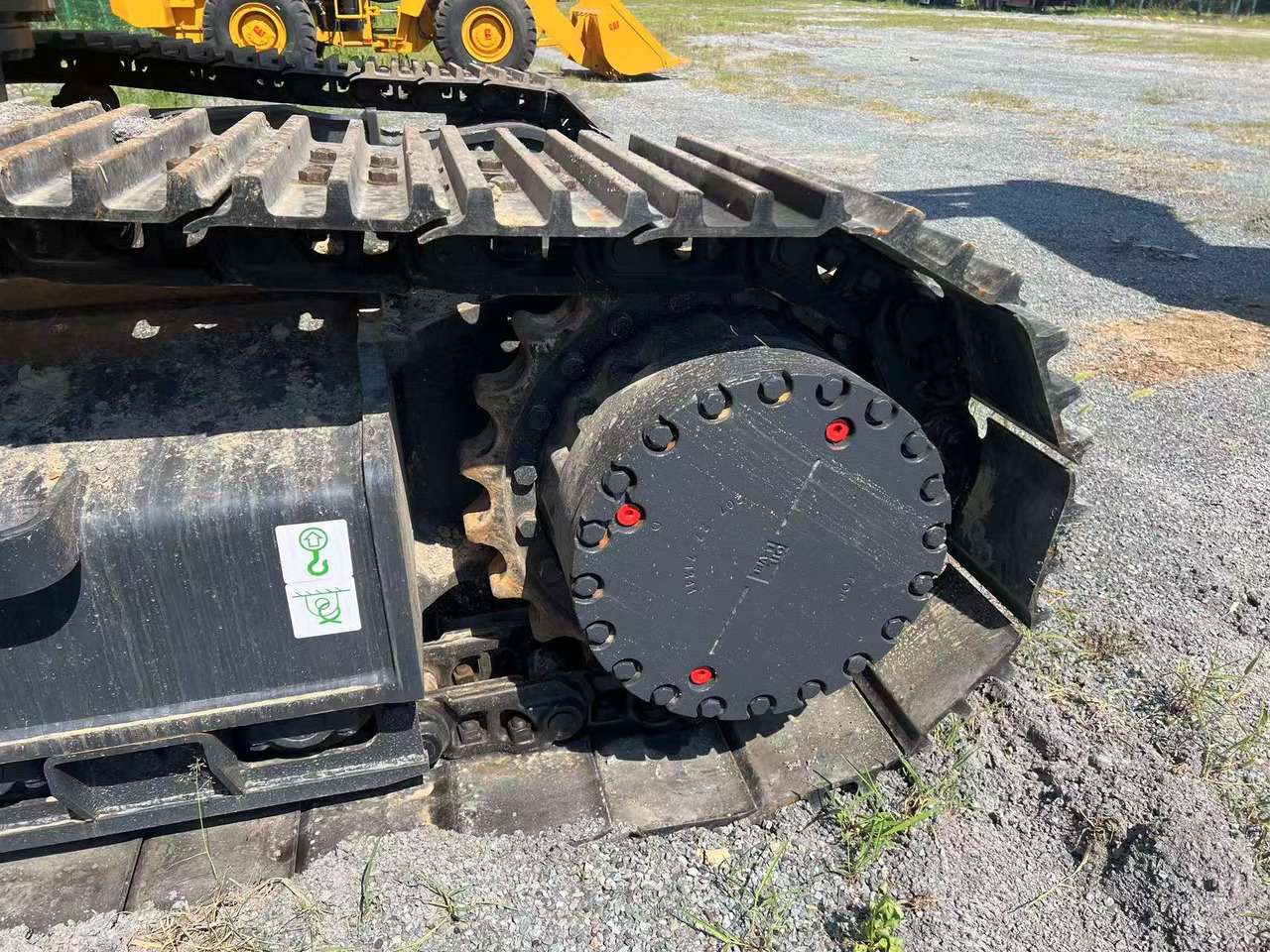 KOMATSU PC300-7 - Lánctalpas kotró: 5 kép. KOMATSU PC300-7 - Lánctalpas kotró: 5 kép.