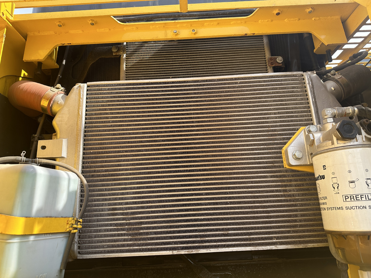 Lánctalpas kotró KOMATSU PC360: 11 kép.