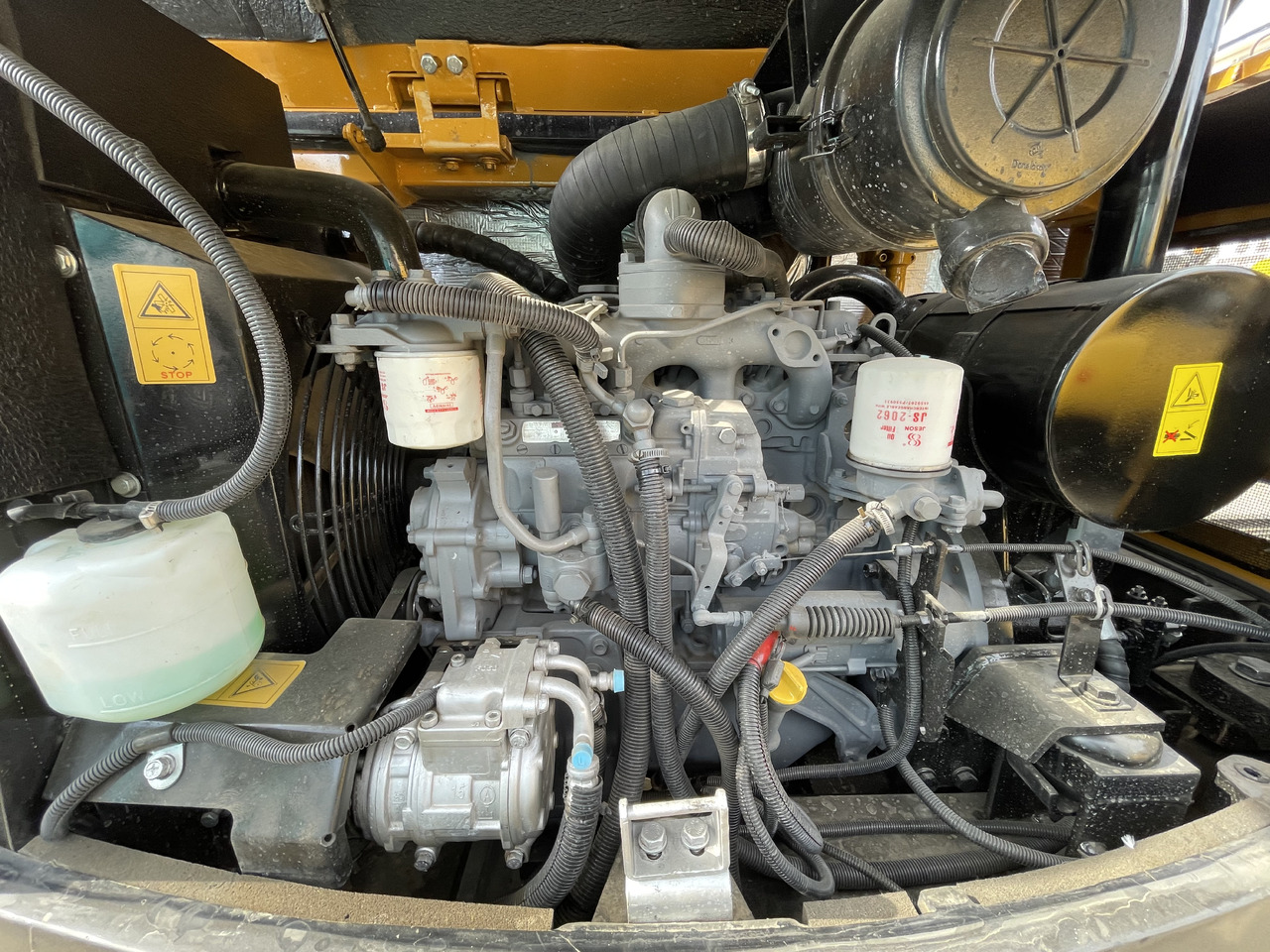 SANY SY60C - Minikotró: 5 kép. SANY SY60C - Minikotró: 5 kép.