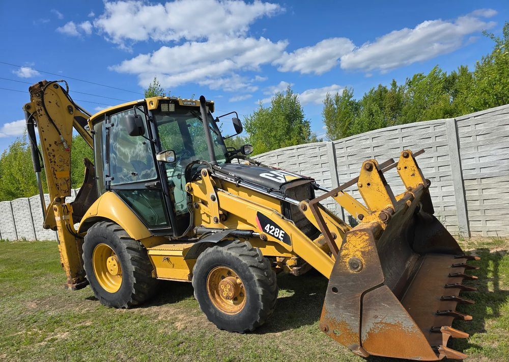 Caterpillar - Kotrórakodó: 1 kép. Caterpillar - Kotrórakodó: 1 kép.