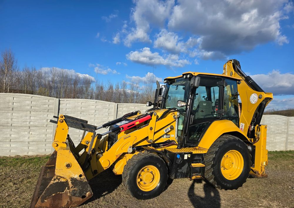 Caterpillar - Kotrórakodó: 1 kép. Caterpillar - Kotrórakodó: 1 kép.