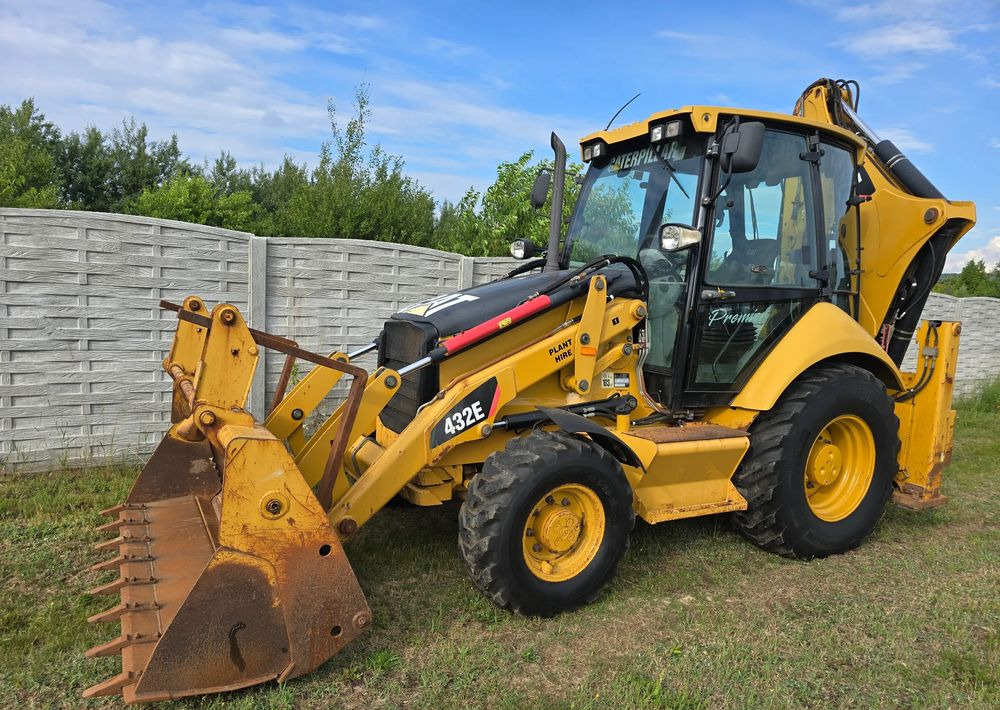 Caterpillar - Kotrórakodó: 1 kép. Caterpillar - Kotrórakodó: 1 kép.
