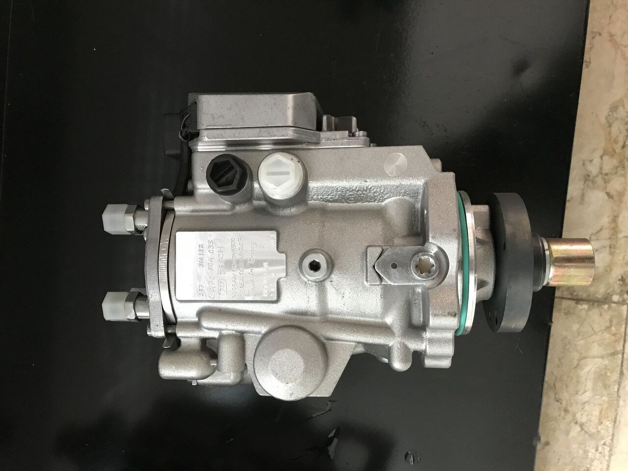 Bosch 16700VK500 for Nissan SKYSTER automobile - Üzemanyag szivattyú - Autó: 2 kép. Bosch 16700VK500 for Nissan SKYSTER automobile - Üzemanyag szivattyú - Autó: 2 kép.
