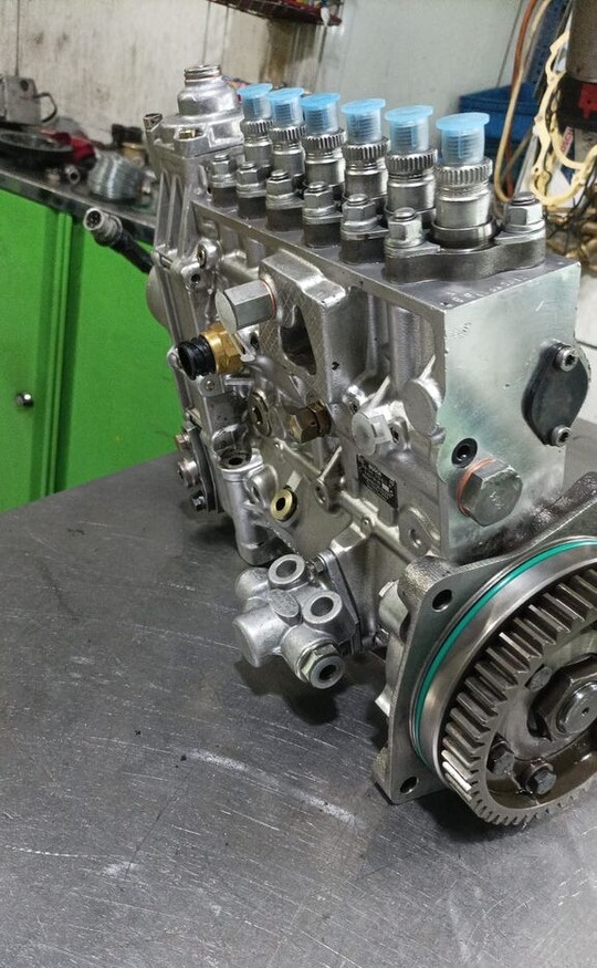 Bosch TGA 0402796210 MAN Tga 410 - Üzemanyag szivattyú - Teherautó: 3 kép. Bosch TGA 0402796210 MAN Tga 410 - Üzemanyag szivattyú - Teherautó: 3 kép.