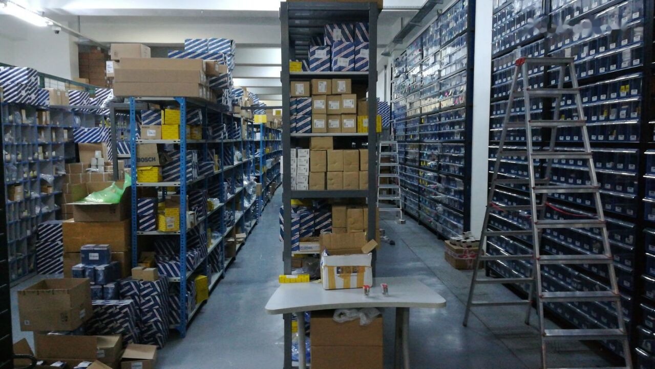 Delphi 2018 BEBE4D24002 Volvo RENAULT-VOLVO truck - Befecskendező szelep - Teherautó: 1 kép. Delphi 2018 BEBE4D24002 Volvo RENAULT-VOLVO truck - Befecskendező szelep - Teherautó: 1 kép.