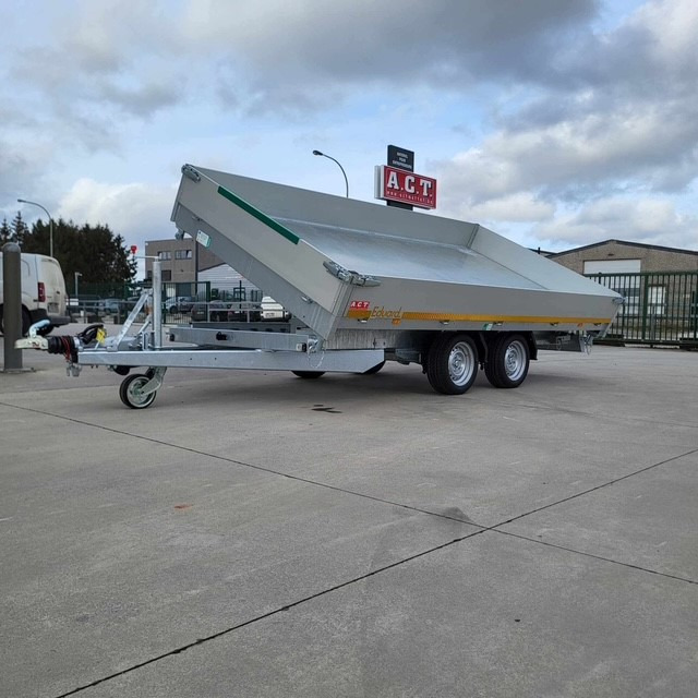 EDUARD TRI BENNE 406X200 - Pótkocsi billenőplatós: 2 kép. EDUARD TRI BENNE 406X200 - Pótkocsi billenőplatós: 2 kép.