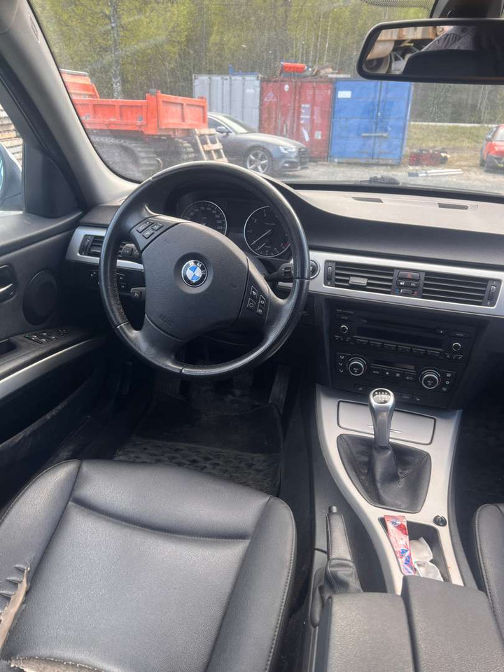 Szedán 2009 BMW 316i Facelift (se mangellapp) - rep.-objekt: 13 kép.