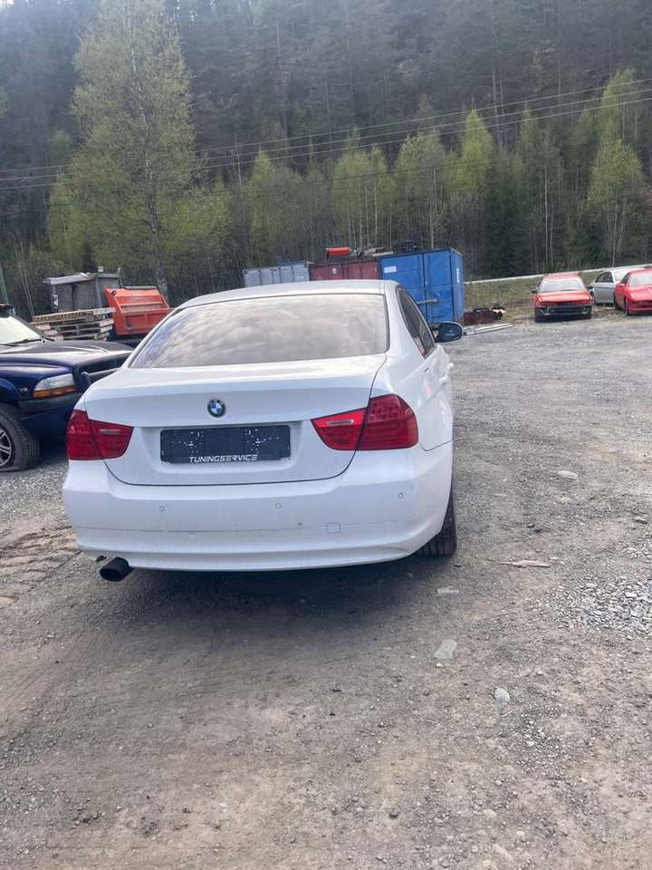 Szedán 2009 BMW 316i Facelift (se mangellapp) - rep.-objekt: 6 kép.