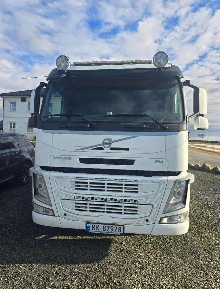 2015 Volvo FM 370 EU-GODKJENT - Aszfaltozó gép: 1 kép. 2015 Volvo FM 370 EU-GODKJENT - Aszfaltozó gép: 1 kép.