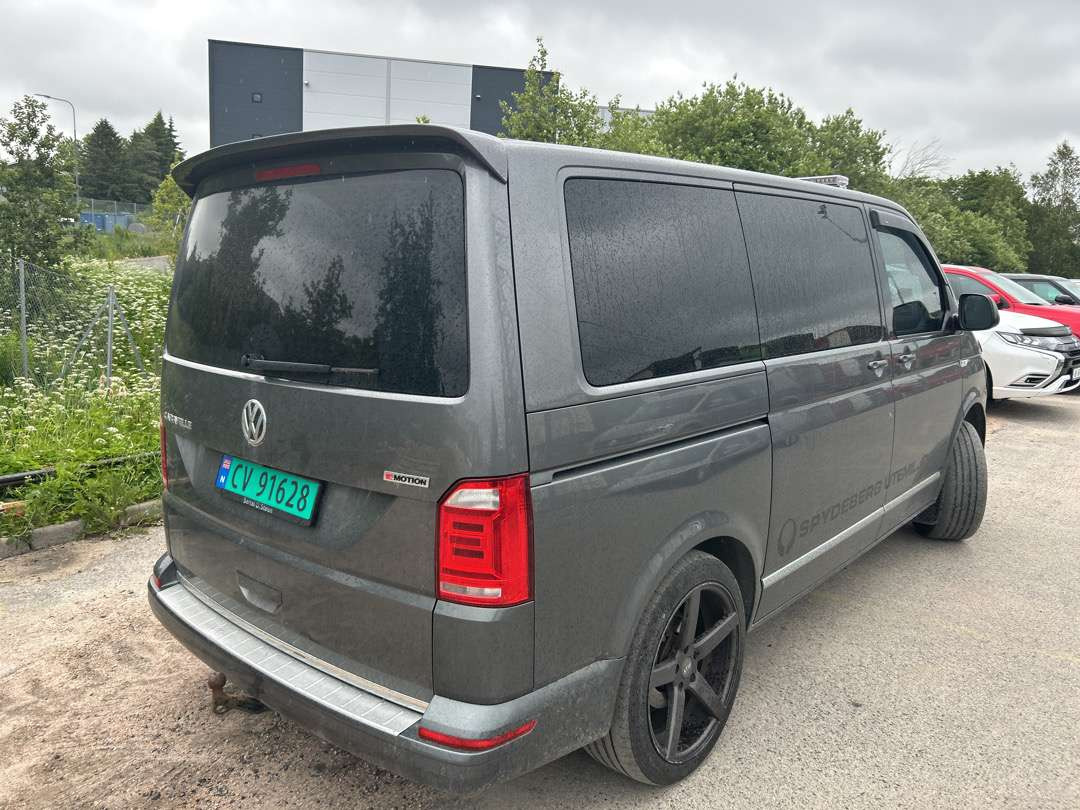 2019 Varebil VOLKSWAGEN TRANSPORTER EU-godkjent - Furgon: 3 kép. 2019 Varebil VOLKSWAGEN TRANSPORTER EU-godkjent - Furgon: 3 kép.