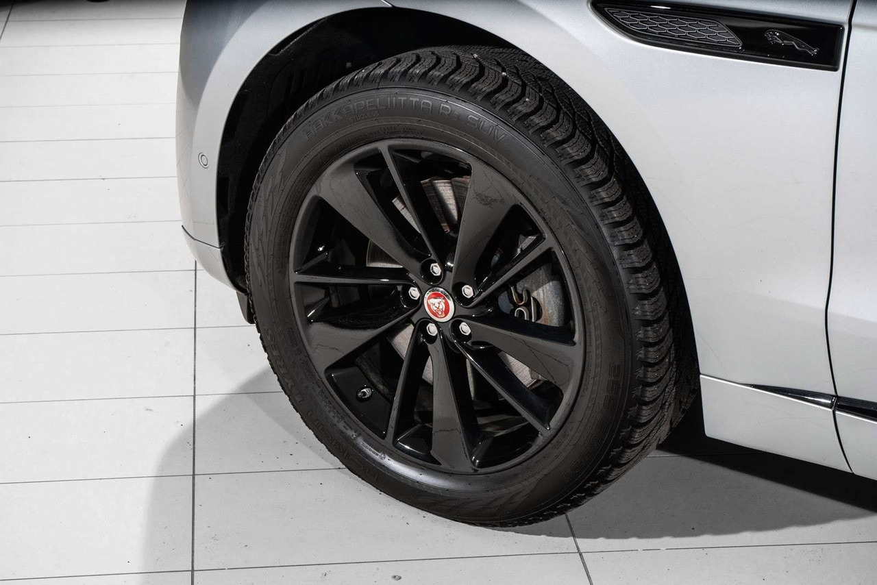 2021 Personbil JAGUAR JAGUAR F-PACE 404HK // PHEV R-Dynamic SE // AWD EU-Godkjent - Autó: 5 kép. 2021 Personbil JAGUAR JAGUAR F-PACE 404HK // PHEV R-Dynamic SE // AWD EU-Godkjent - Autó: 5 kép.