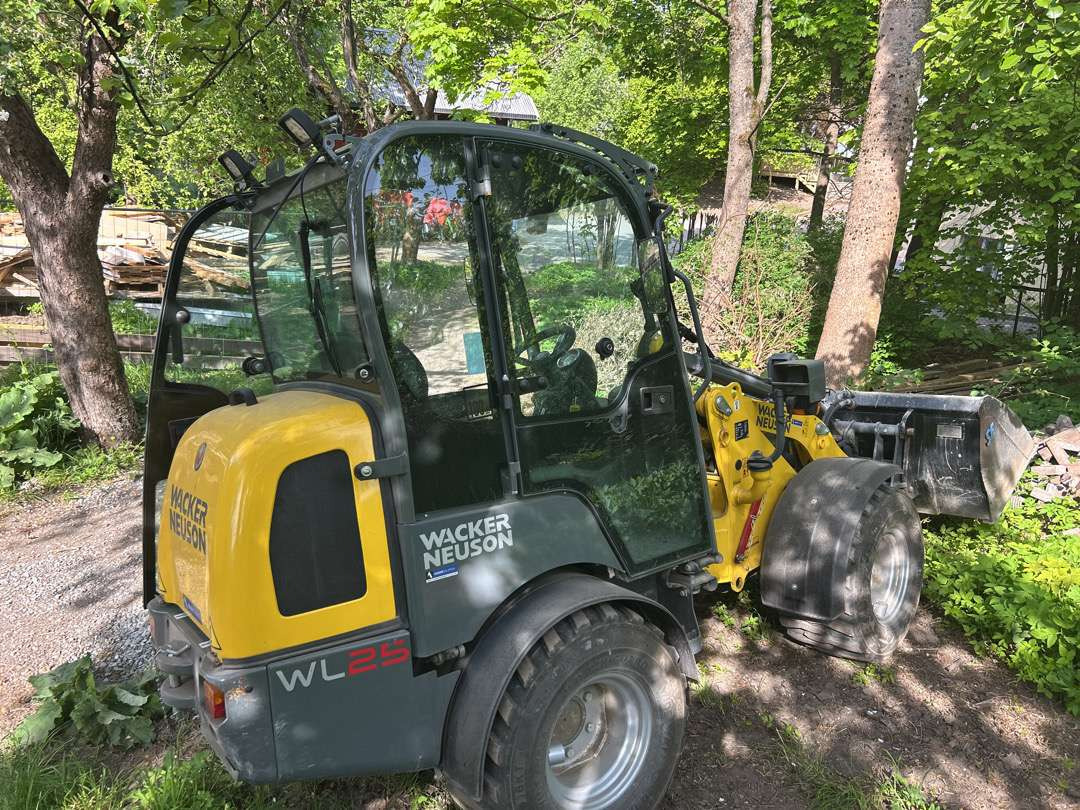 2023 Hjullaster Wacker Neuson WL 25 (lavt timeantall 168 ) - Gumikerekes homlokrakodó: 3 kép. 2023 Hjullaster Wacker Neuson WL 25 (lavt timeantall 168 ) - Gumikerekes homlokrakodó: 3 kép.