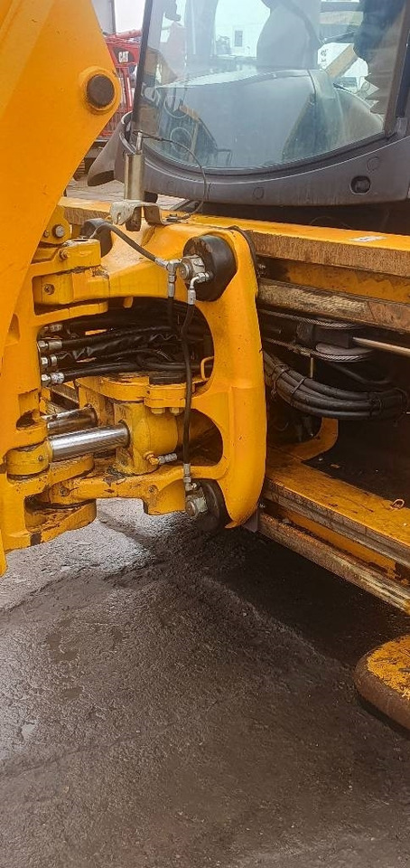 JCB 3 CX Contractor - Kotrórakodó: 5 kép. JCB 3 CX Contractor - Kotrórakodó: 5 kép.