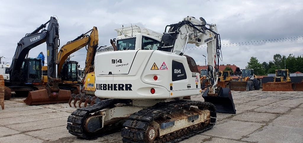 Liebherr R 914 compact - Lánctalpas kotró: 3 kép. Liebherr R 914 compact - Lánctalpas kotró: 3 kép.