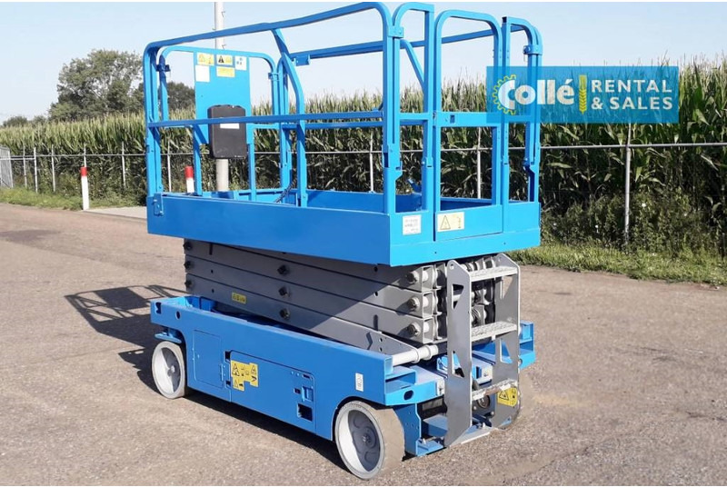 Genie GS 2646 | 2013 - Ollós emelő: 3 kép. Genie GS 2646 | 2013 - Ollós emelő: 3 kép.
