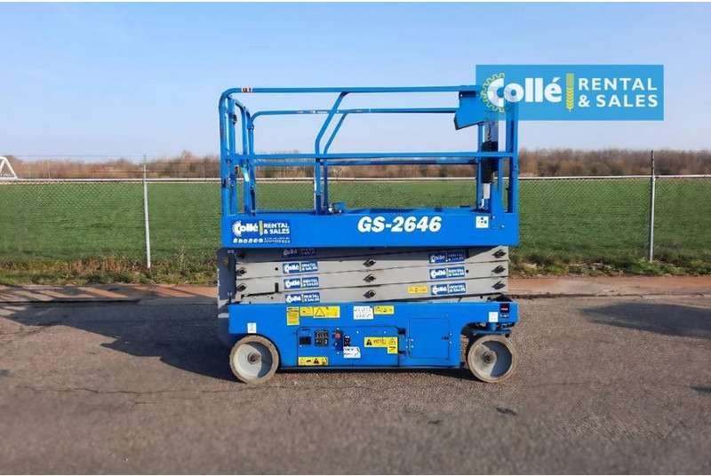 Genie GS-2646 | 2013 - Ollós emelő: 1 kép. Genie GS-2646 | 2013 - Ollós emelő: 1 kép.