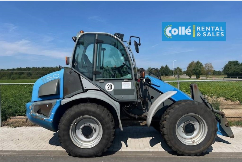 Kramer 1150 | 2014 - Gumikerekes homlokrakodó: 3 kép. Kramer 1150 | 2014 - Gumikerekes homlokrakodó: 3 kép.