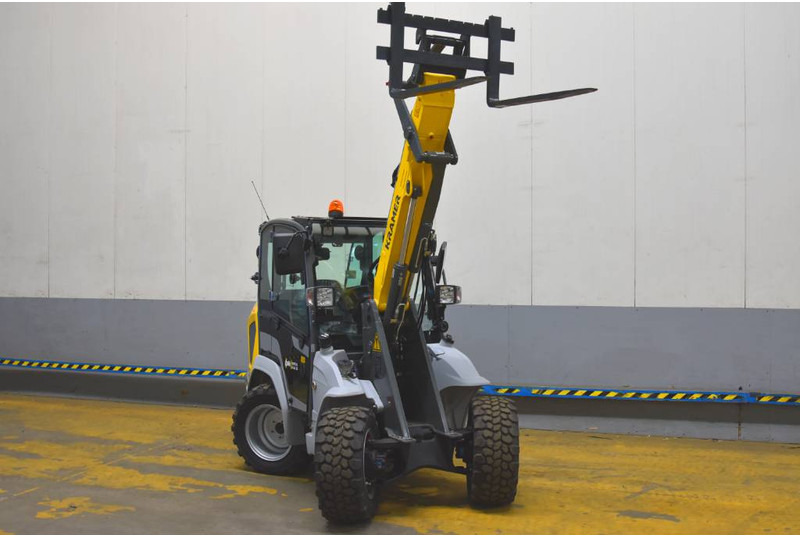 Kramer 5040 | 2022 - Gumikerekes homlokrakodó: 3 kép. Kramer 5040 | 2022 - Gumikerekes homlokrakodó: 3 kép.