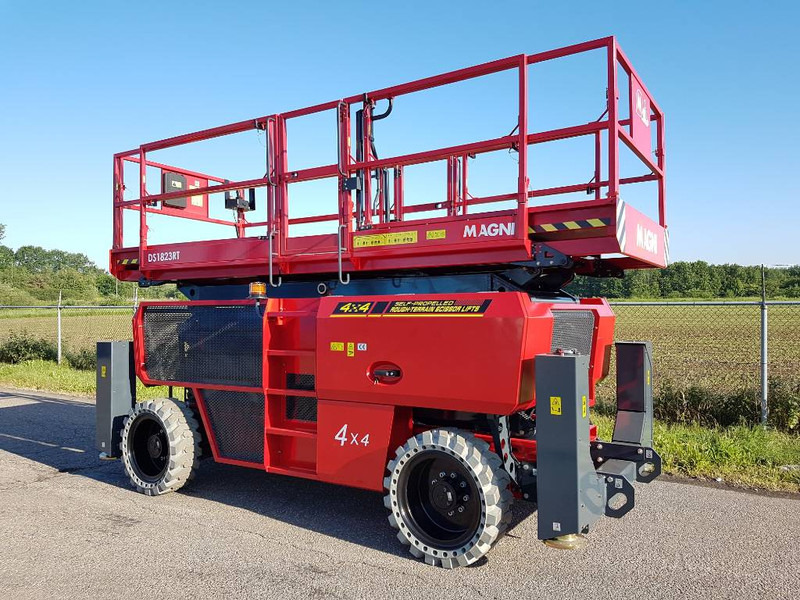 MAGNI DS 1823 RT | 2024 - Ollós emelő: 3 kép. MAGNI DS 1823 RT | 2024 - Ollós emelő: 3 kép.