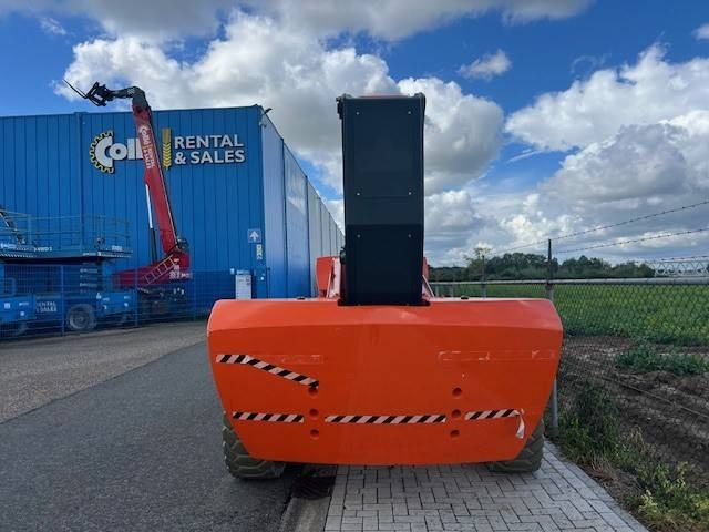 MAGNI ETBJ 30 RT | 2021 - Teleszkópos emelő: 4 kép. MAGNI ETBJ 30 RT | 2021 - Teleszkópos emelő: 4 kép.