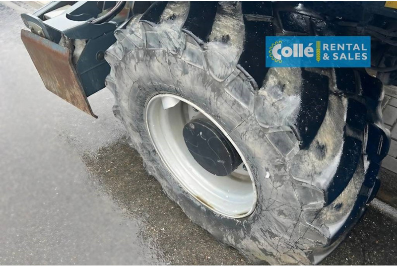 Teleszkópos rakodó MAGNI RTH 6.30 SH | 2017: 14 kép.