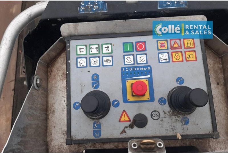 Emelőkosaras teherautó Palfinger P 260 B | 2014: 11 kép. Emelőkosaras teherautó Palfinger P 260 B | 2014: 11 kép.