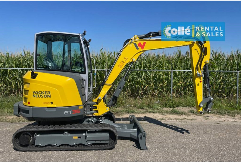 WACKER NEUSON ET35 | 2022 - Minikotró: 4 kép. WACKER NEUSON ET35 | 2022 - Minikotró: 4 kép.