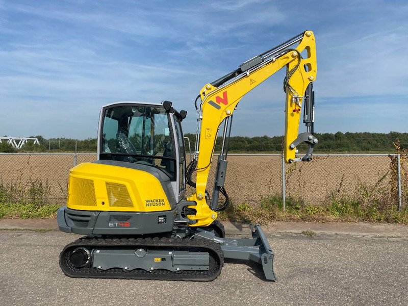 WACKER NEUSON ET42 | Edition B - Minikotró: 1 kép. WACKER NEUSON ET42 | Edition B - Minikotró: 1 kép.