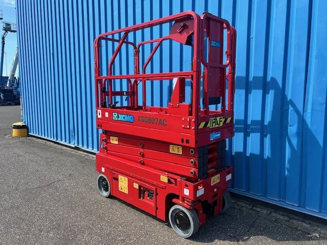 XCMG XG0807 AC | 2025 - Ollós emelő: 3 kép. XCMG XG0807 AC | 2025 - Ollós emelő: 3 kép.