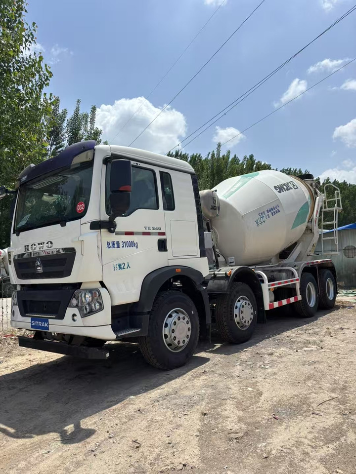 HOWO  - Betonmixer: 1 kép. HOWO  - Betonmixer: 1 kép.