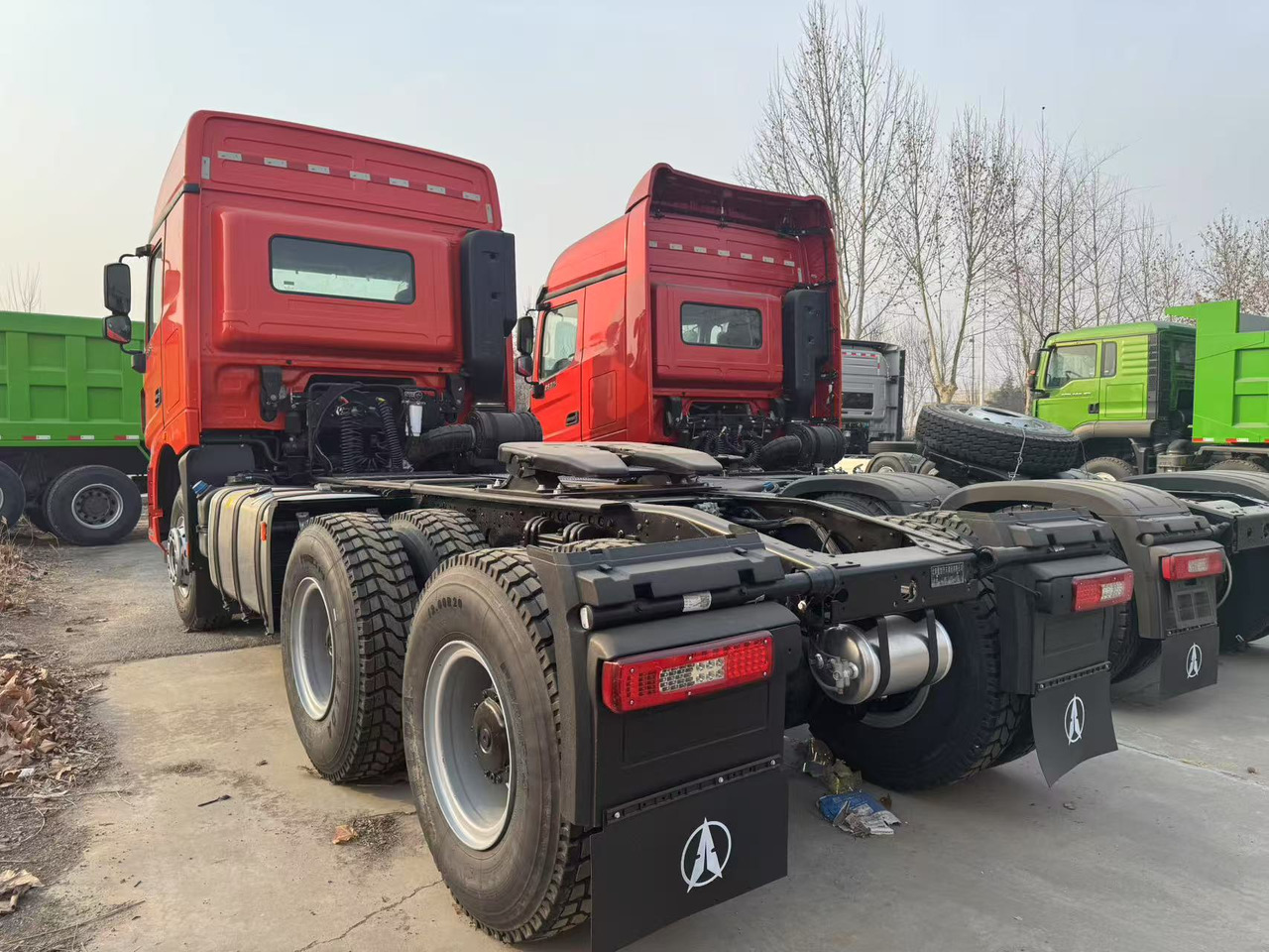 BEIBEN - Nyergesvontató: 4 kép. BEIBEN - Nyergesvontató: 4 kép.