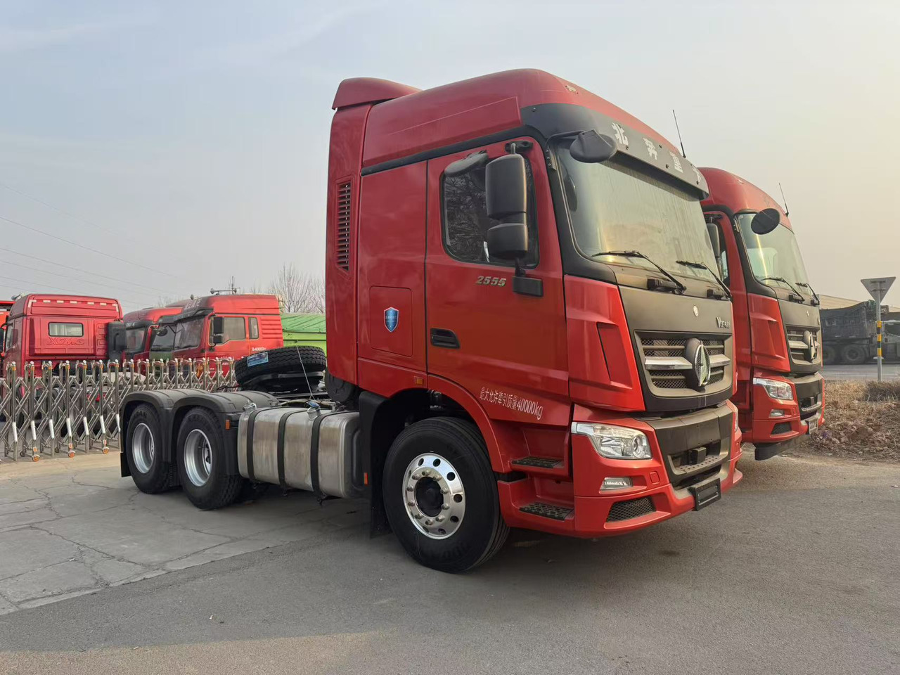 BEIBEN - Nyergesvontató: 1 kép. BEIBEN - Nyergesvontató: 1 kép.