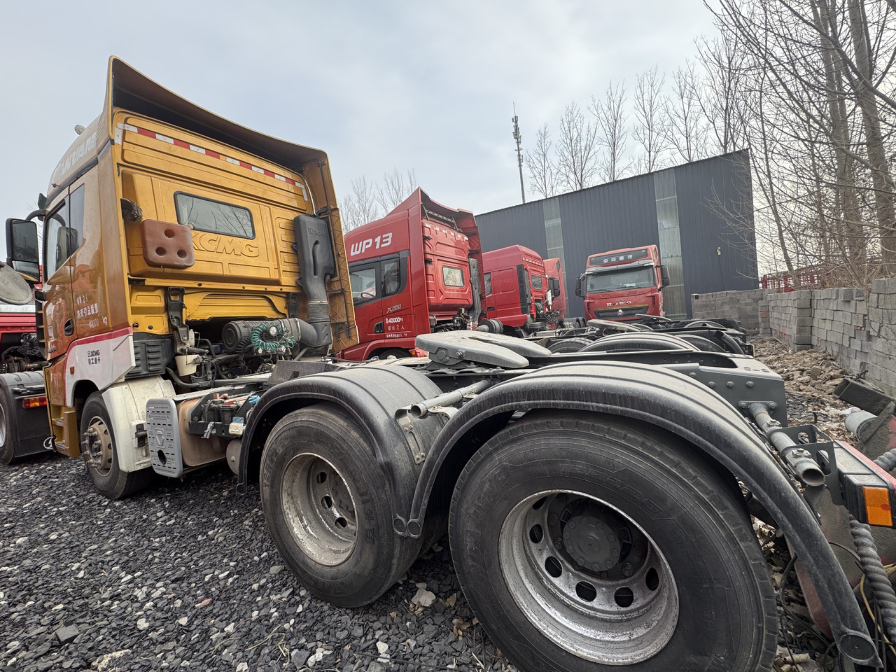 HANVAN G9 - Nyergesvontató: 4 kép. HANVAN G9 - Nyergesvontató: 4 kép.