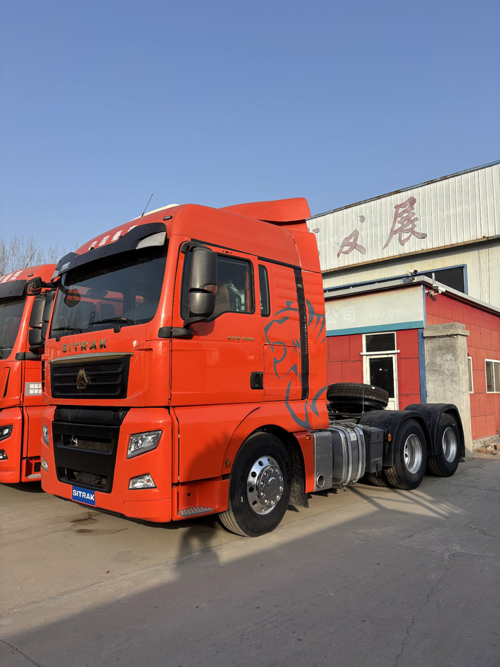 SITRAK - Nyergesvontató: 1 kép. SITRAK - Nyergesvontató: 1 kép.