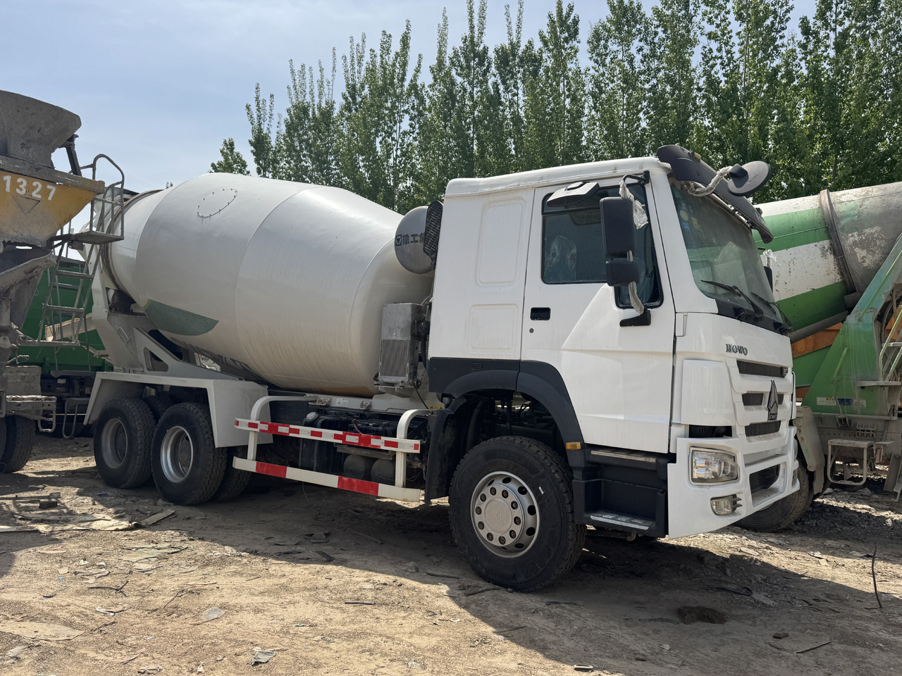 Howo  - Betonmixer: 1 kép. Howo  - Betonmixer: 1 kép.