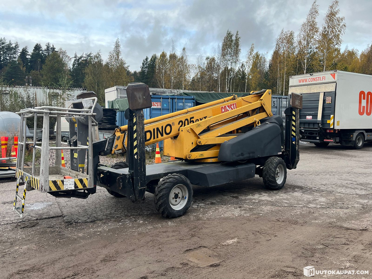 Dino 205RXT, Kuukulkija henkilönostin, Kymppi voimassa vuoteen 2029, Korjattavaksi, 2005, Vantaa - Emelőkosaras utánfutó: 2 kép. Dino 205RXT, Kuukulkija henkilönostin, Kymppi voimassa vuoteen 2029, Korjattavaksi, 2005, Vantaa - Emelőkosaras utánfutó: 2 kép.