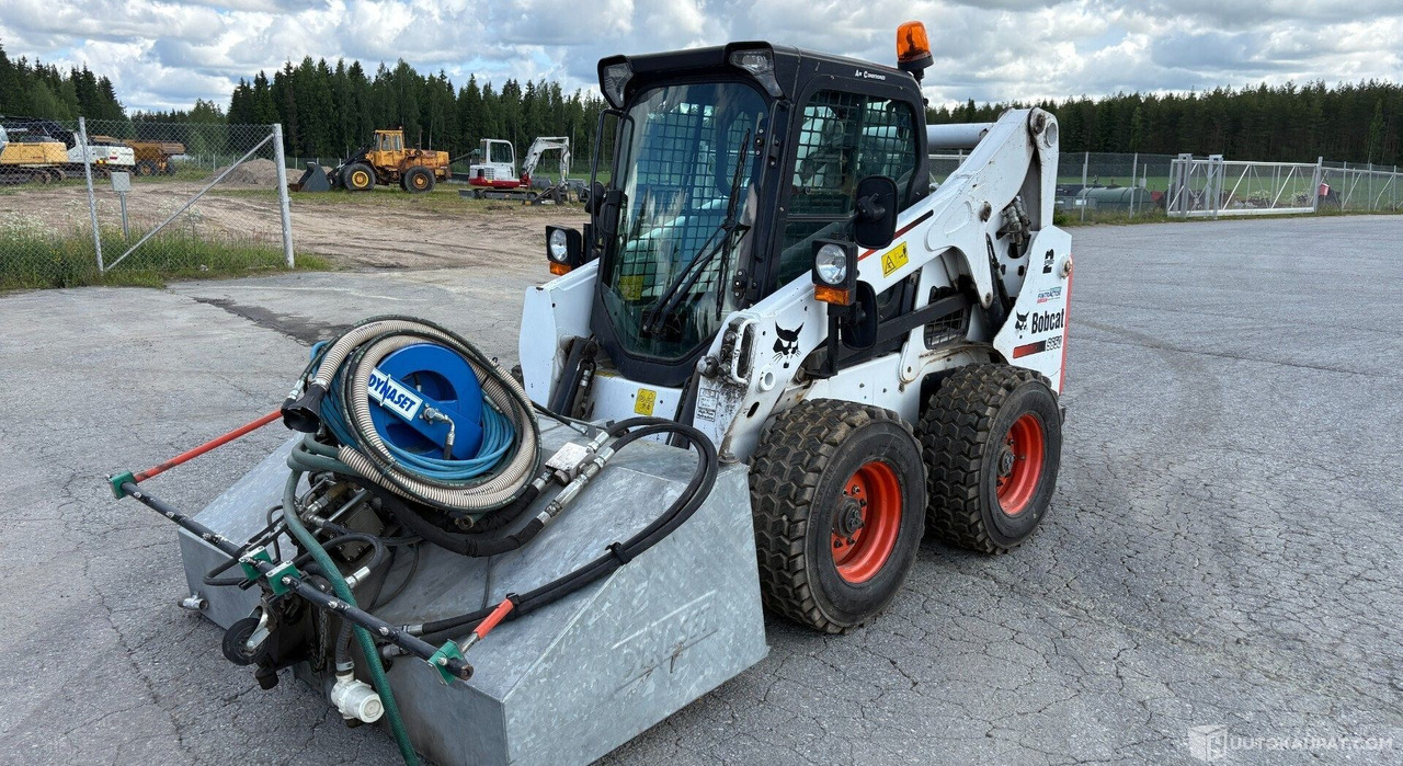 Bobcat S650, 2010, Diesel, 2 070 h Kuormaaja, Kankaanpää - Építőipari gépek: 3 kép. Bobcat S650, 2010, Diesel, 2 070 h Kuormaaja, Kankaanpää - Építőipari gépek: 3 kép.
